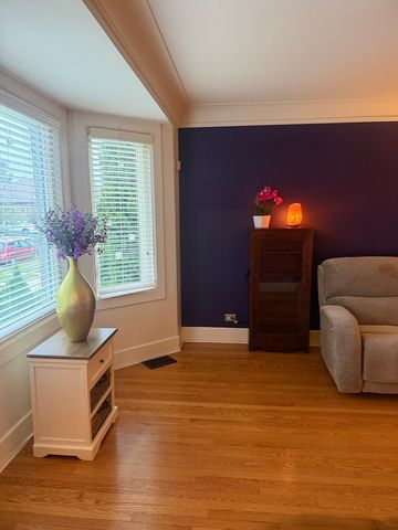 3849 N Nora Avenue, Chicago, IL 60634