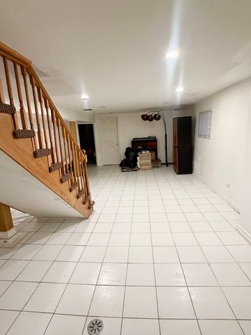 3849 N Nora Avenue, Chicago, IL 60634