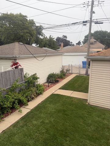 3849 N Nora Avenue, Chicago, IL 60634