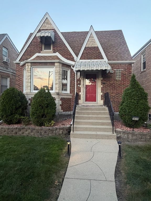 3849 N Nora Avenue, Chicago, IL 60634