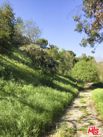 8813 Wonderland Avenue, Los Angeles, CA 90046