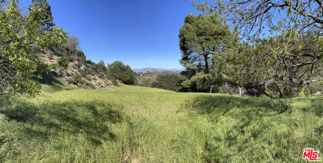 8813 Wonderland Avenue, Los Angeles, CA 90046