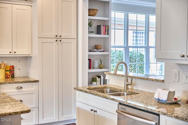 245 Hales Wood Road, Chapel Hill, NC 27517