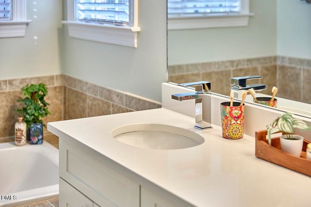 245 Hales Wood Road, Chapel Hill, NC 27517