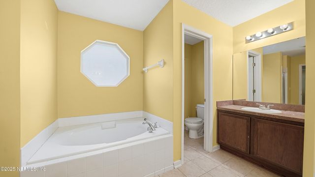 550 ALICE COVE Court, Jacksonville, FL 32218