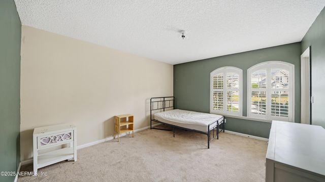 550 ALICE COVE Court, Jacksonville, FL 32218