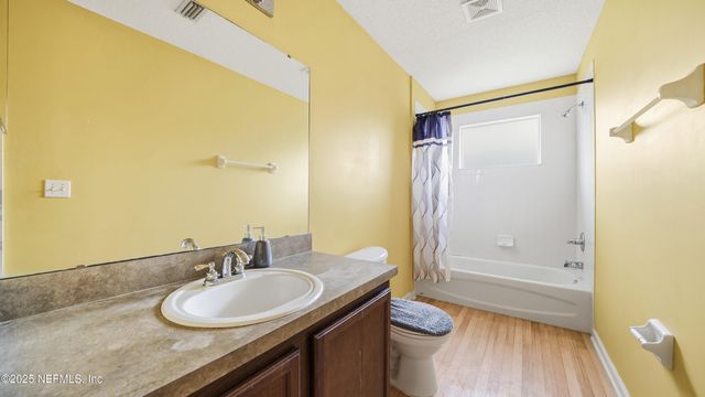 550 ALICE COVE Court, Jacksonville, FL 32218