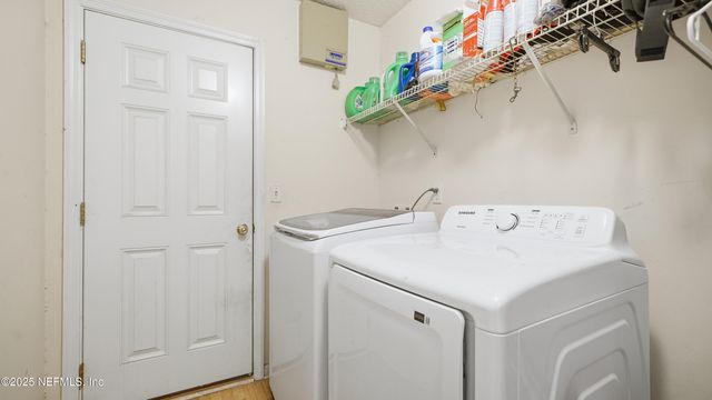 550 ALICE COVE Court, Jacksonville, FL 32218