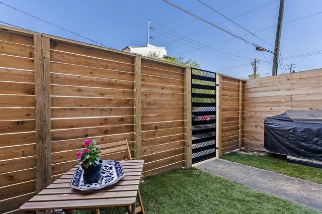 1039 Bonner Street 1039, Houston, TX 77007