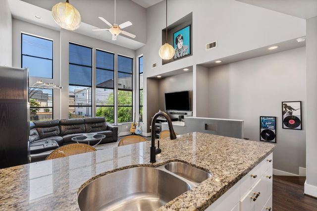 1039 Bonner Street 1039, Houston, TX 77007