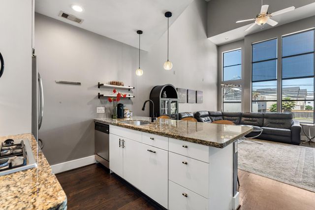 1039 Bonner Street 1039, Houston, TX 77007