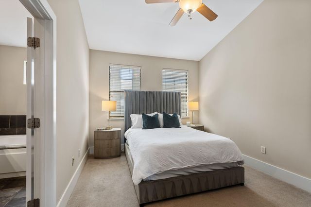 1039 Bonner Street 1039, Houston, TX 77007