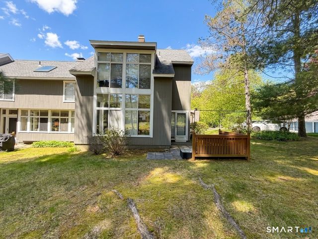 1 Partridge Court 1, Simsbury, CT 06070