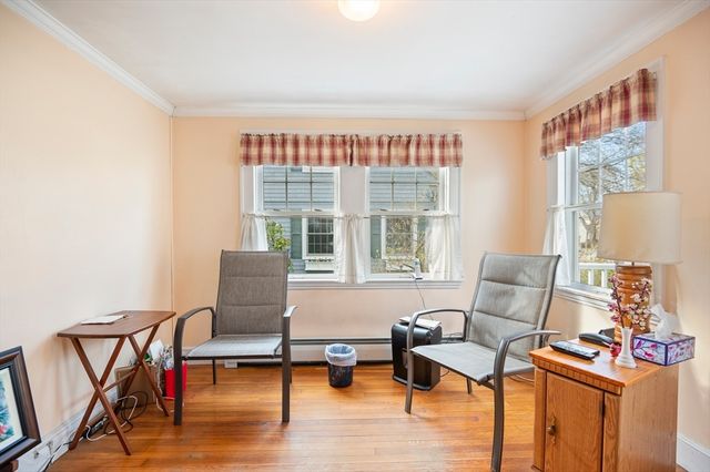 110 Linden St, Hamilton, MA 01982