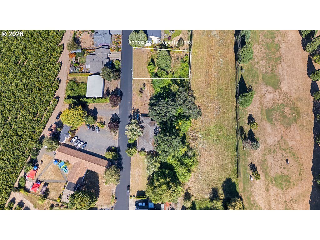 Image 4 of property listing at Sw Bayou Dr 600, Mc Minnville, OR 97128