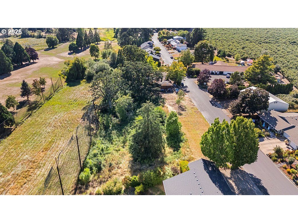 Image 6 of property listing at Sw Bayou Dr 600, Mc Minnville, OR 97128