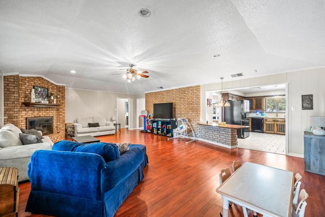 1710 E Hester Street, Brownfield, TX 79316