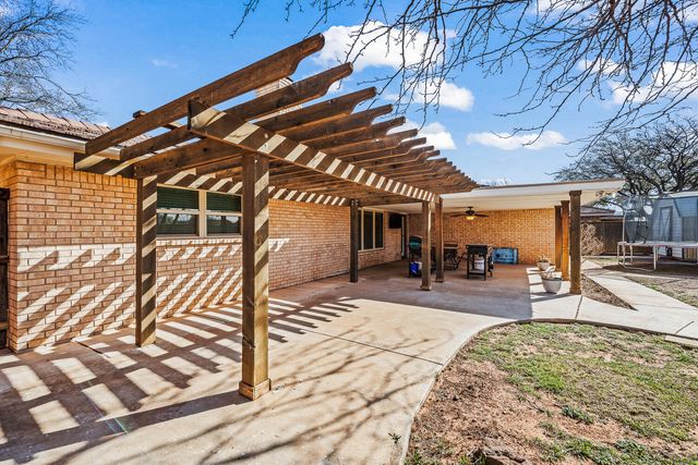 1710 E Hester Street, Brownfield, TX 79316