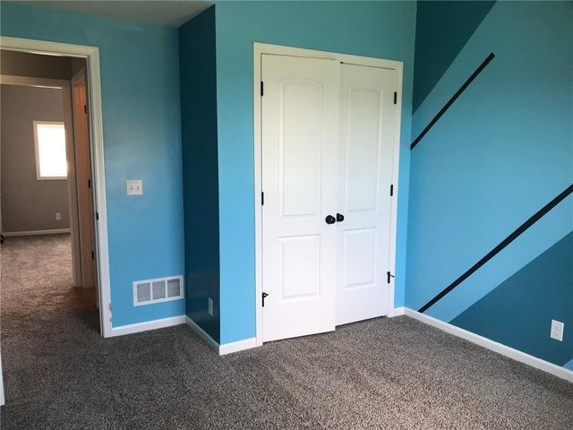 1483 N 162nd Court, Basehor, KS 66007