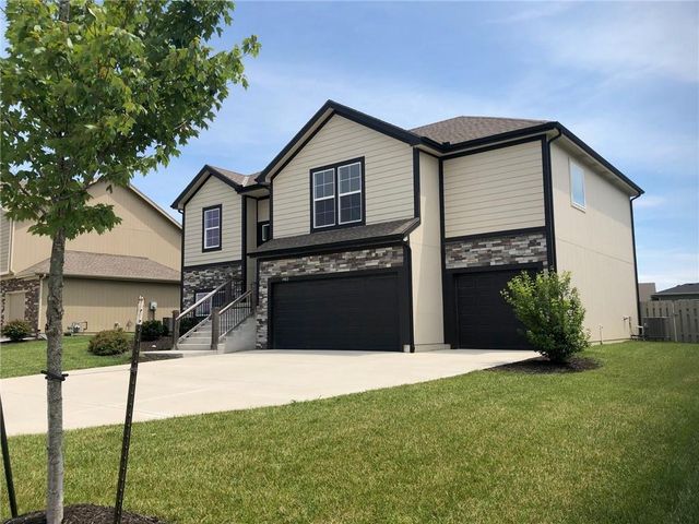 1483 N 162nd Court, Basehor, KS 66007