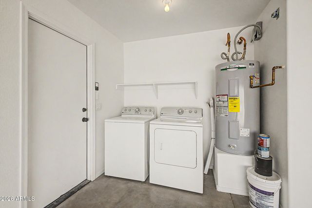 8719 W MAGNUM Drive, Arizona City, AZ 85123