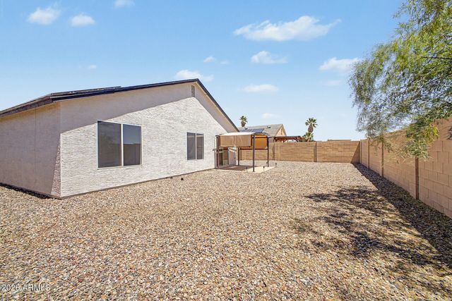 8719 W MAGNUM Drive, Arizona City, AZ 85123