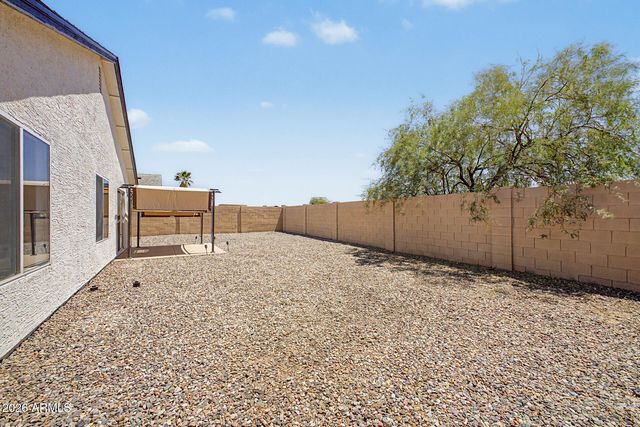 8719 W MAGNUM Drive, Arizona City, AZ 85123