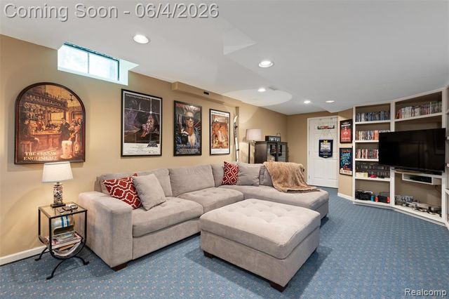 42812 Ledgeview Drive, Novi, MI 48377
