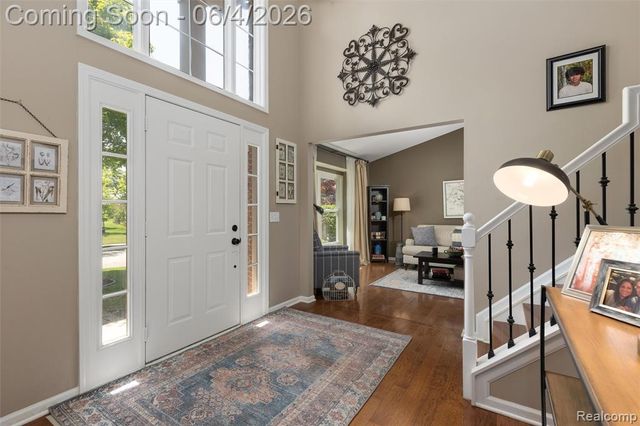 42812 Ledgeview Drive, Novi, MI 48377
