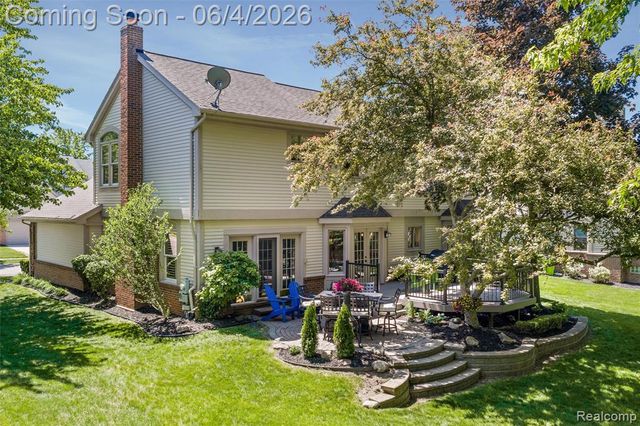 42812 Ledgeview Drive, Novi, MI 48377