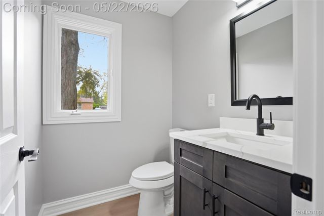 53568 Wolf Drive, Shelby Charter Township, MI 48316