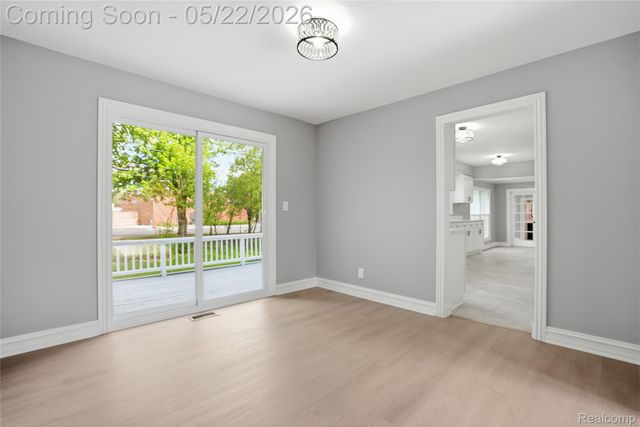 53568 Wolf Drive, Shelby Charter Township, MI 48316