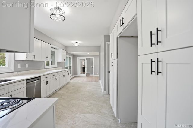 53568 Wolf Drive, Shelby Charter Township, MI 48316