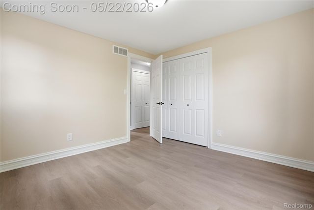 53568 Wolf Drive, Shelby Charter Township, MI 48316