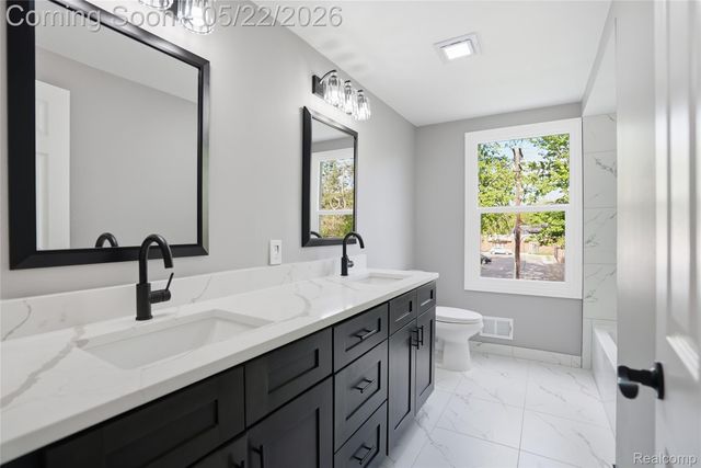 53568 Wolf Drive, Shelby Charter Township, MI 48316