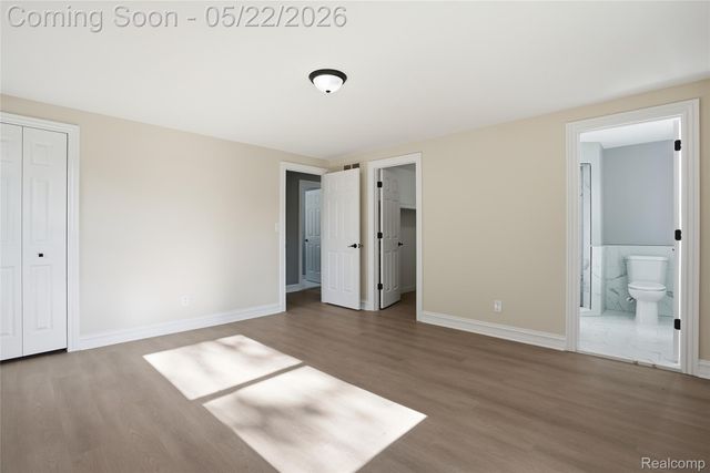 53568 Wolf Drive, Shelby Charter Township, MI 48316