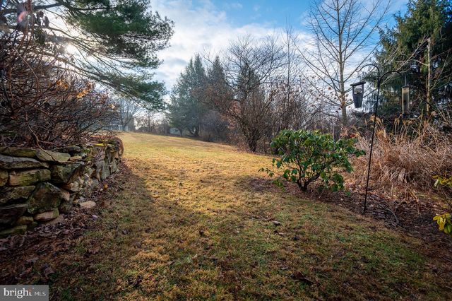 12 PHILLIPS LN, Chester Springs, PA 19425