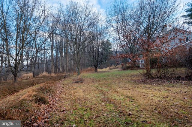 12 PHILLIPS LN, Chester Springs, PA 19425