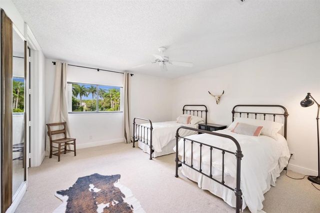 2592 Sheltingham Drive, Wellington, FL 33414