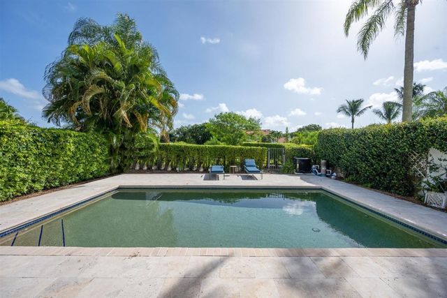 2592 Sheltingham Drive, Wellington, FL 33414