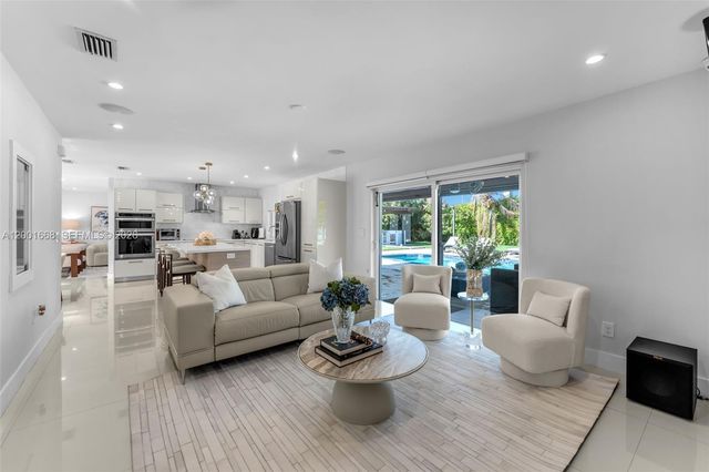 12904 SW 116th Ct, Miami, FL 33176