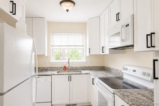 14504 Holborn Drive, Sterling Heights, MI 48313