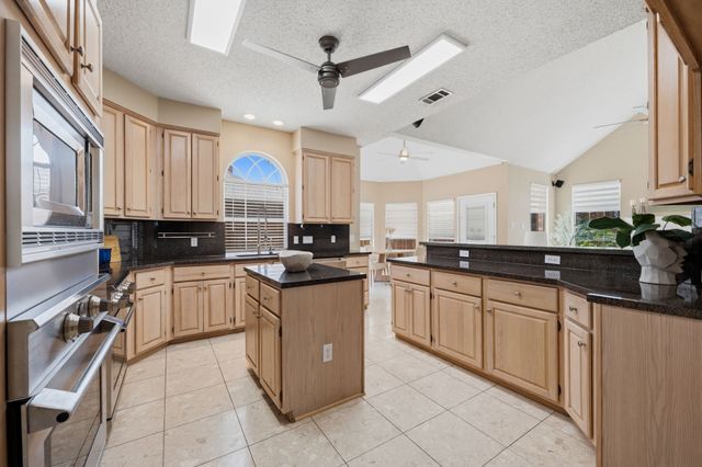 2324 Compton Drive, Plano, TX 75025