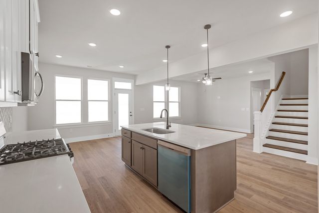 2416 Netterfield Drive, White House, TN 37188