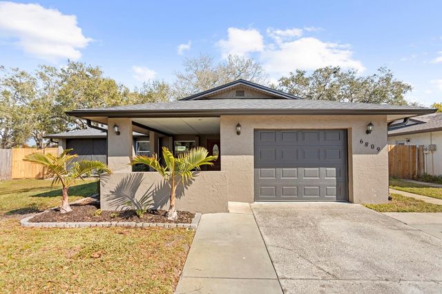6809 CIRCLECREEK DRIVE, Pinellas Park, FL 33781