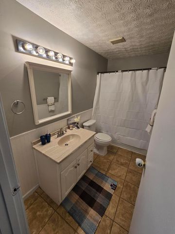 3216-3218 Independence Street, Grove City, OH 43123