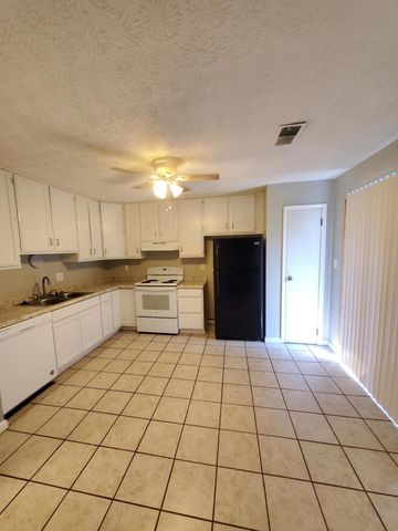 3216-3218 Independence Street, Grove City, OH 43123