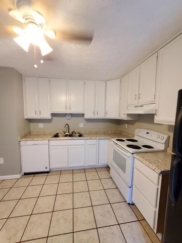 3216-3218 Independence Street, Grove City, OH 43123