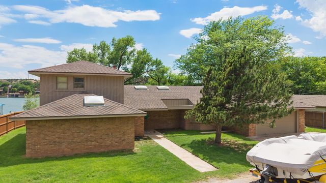 326 N Shore Drive, Amarillo, TX 79118