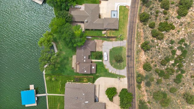326 N Shore Drive, Amarillo, TX 79118